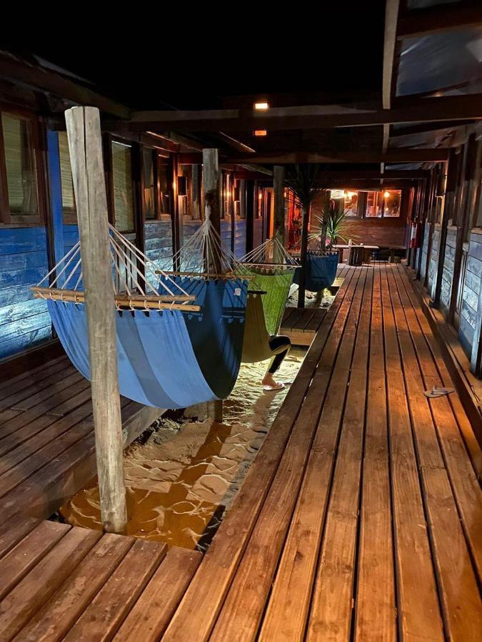 Mar De Fondo Hostel Punta Del Diablo Esterno foto