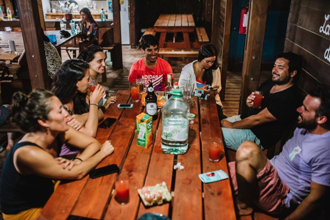 Mar De Fondo Hostel Punta Del Diablo Esterno foto